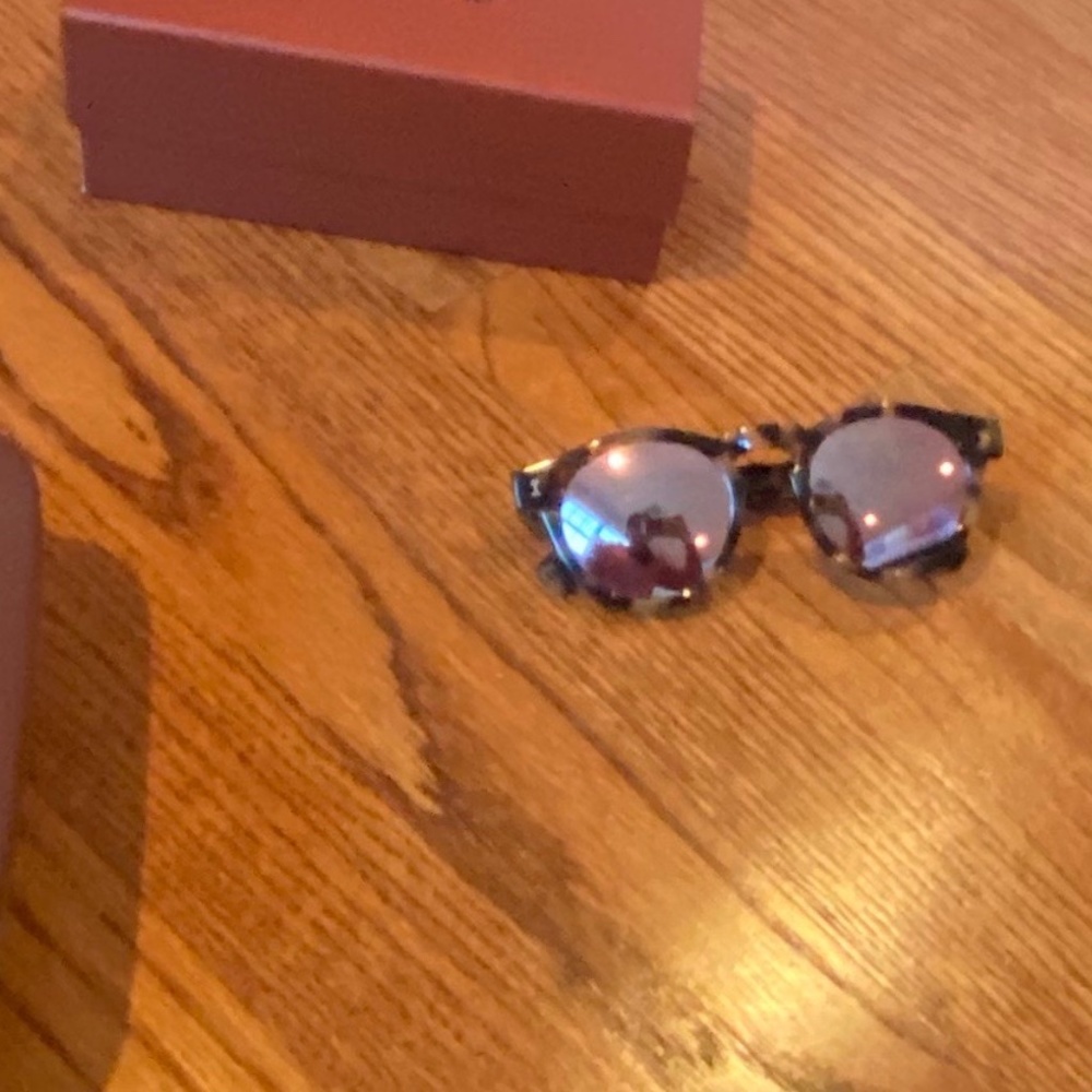 illesteva Leonard Sunglasses